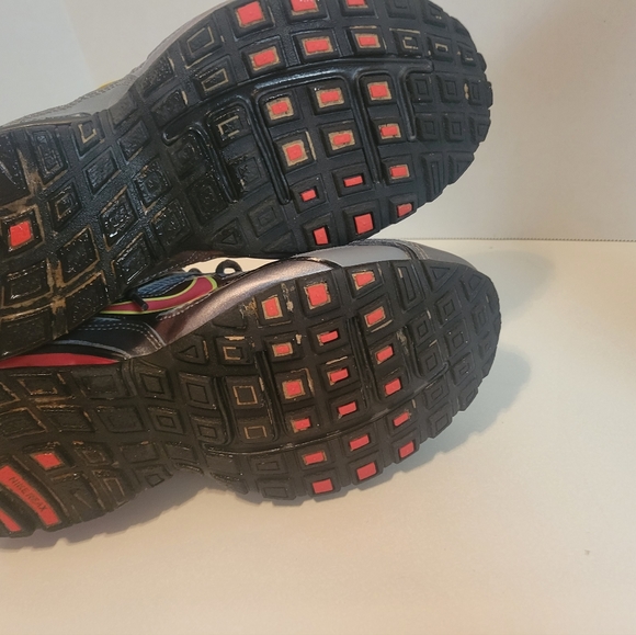 Nike Reax Run dominate Womens Run Dominate US Size 7 Gray Pink Sneakers Shoes - Picture 12 of 13